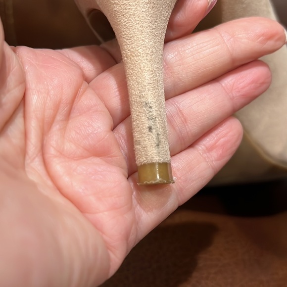 Jones New York Classy Pump in a versatile color. Worn once in EUC - Picture 12 of 17